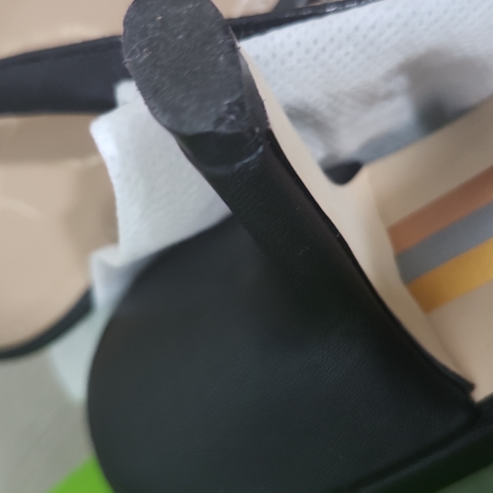 Sam Edelman Elegant Black Leather Slingback Heels - Picture 5 of 6